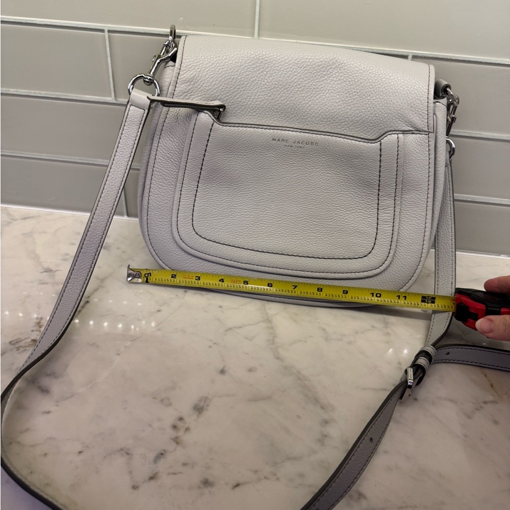 Marc Jacobs Gray Crossbody Bag Modern Minimalist Design